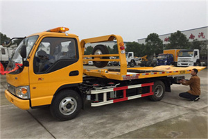 顺城哪里有拖车服务