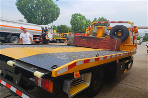 顺城附近拖车电话号码服务